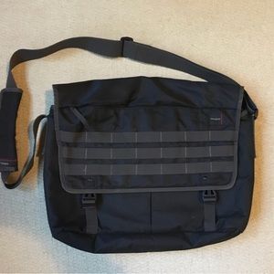 TARGUS utility laptop bag